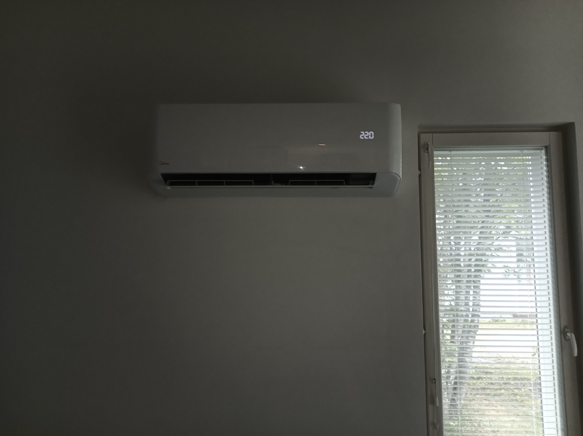 Midea op+12